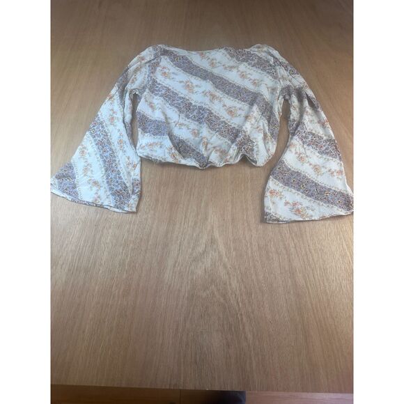 Sadie & Sage XS Boho Floral Bell Sleeve Crop Top Fall Layering Cream Lightweight - Picture 2 of 3